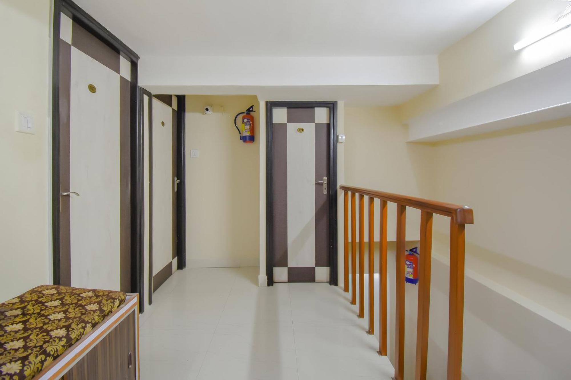 Hotel O Lindsay Inn Guest House Calcutta Calcutta Bara Bazar Zewnętrze zdjęcie