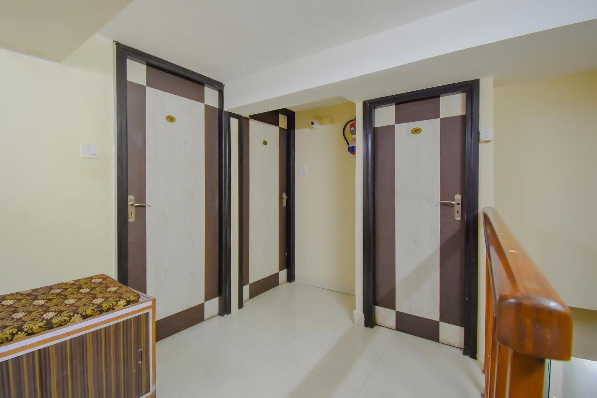 Hotel O Lindsay Inn Guest House Calcutta Calcutta Bara Bazar Zewnętrze zdjęcie